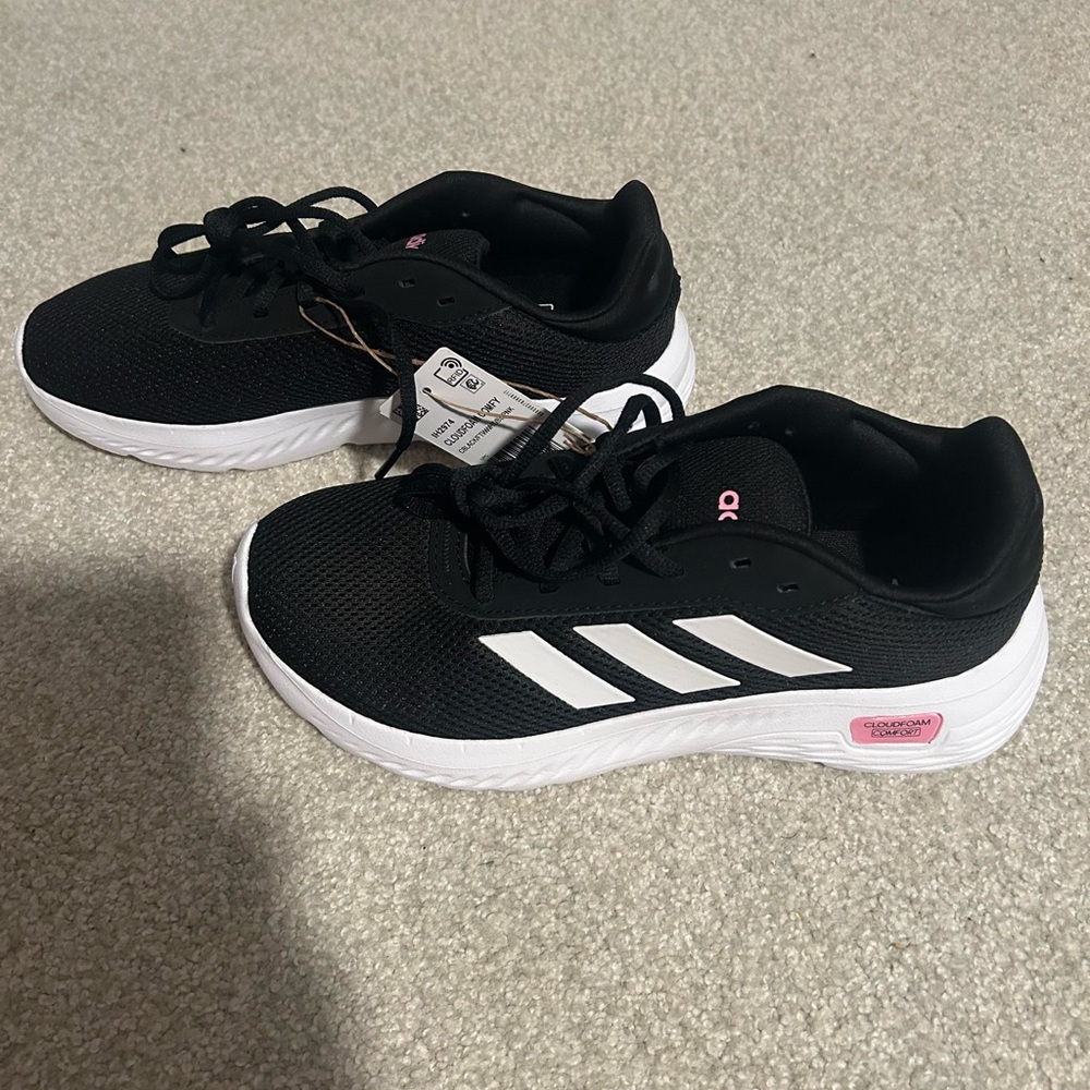 Adidas Women’s Black, White, and Pink Sneakers Cloudfoam